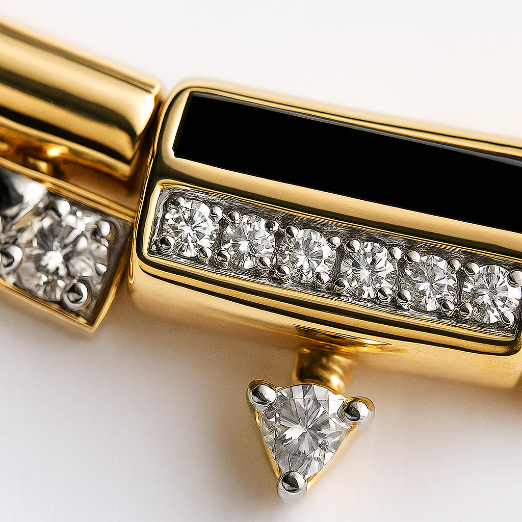 Lunarra Black Kolye - MuffGem