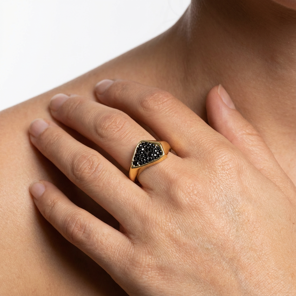 Geometric Shield Yüzük