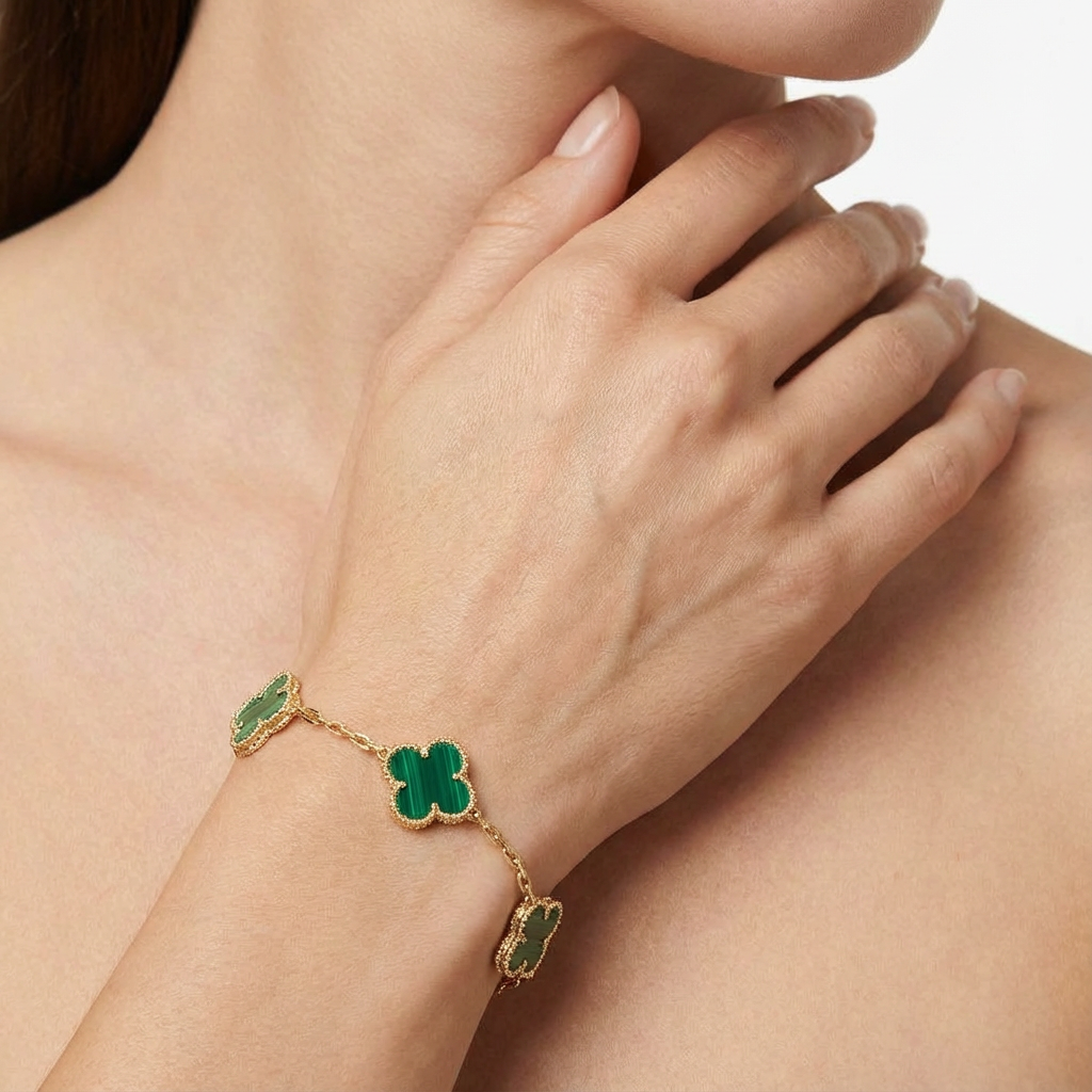 VCA Bracelet (Imported Boxed Model)