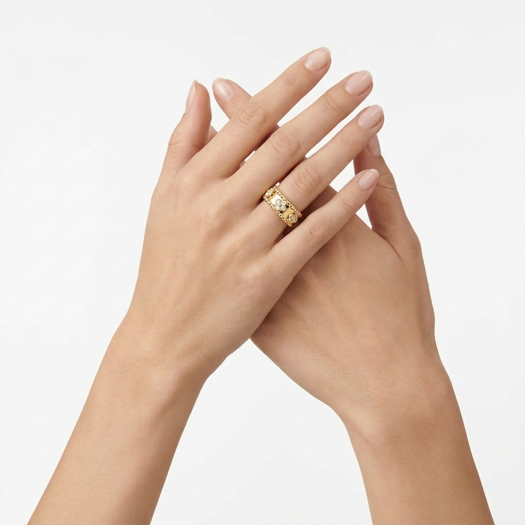 VCA Clover Dot Yüzük (İthal Kutulu Model)