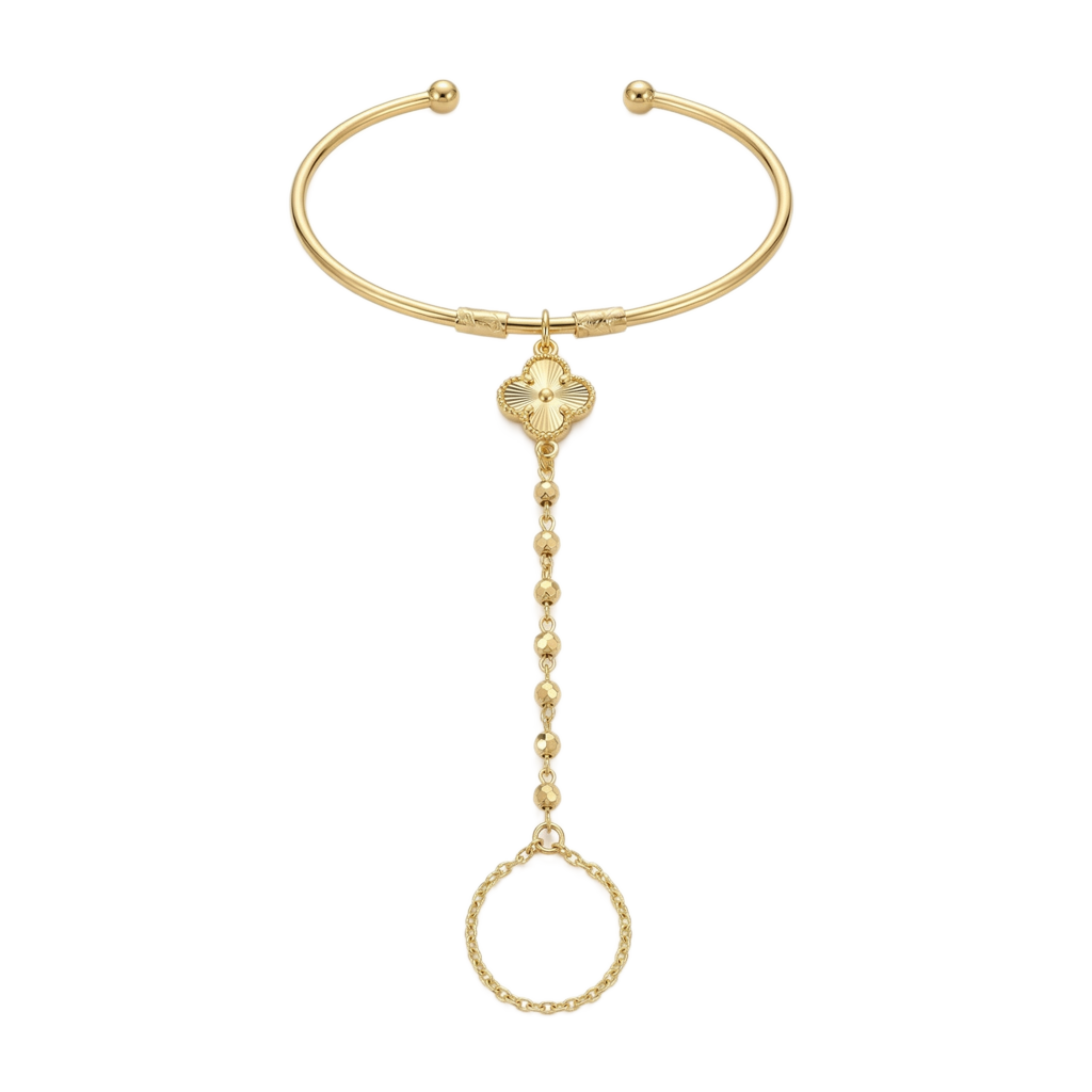 Clover Charm Şahmeran