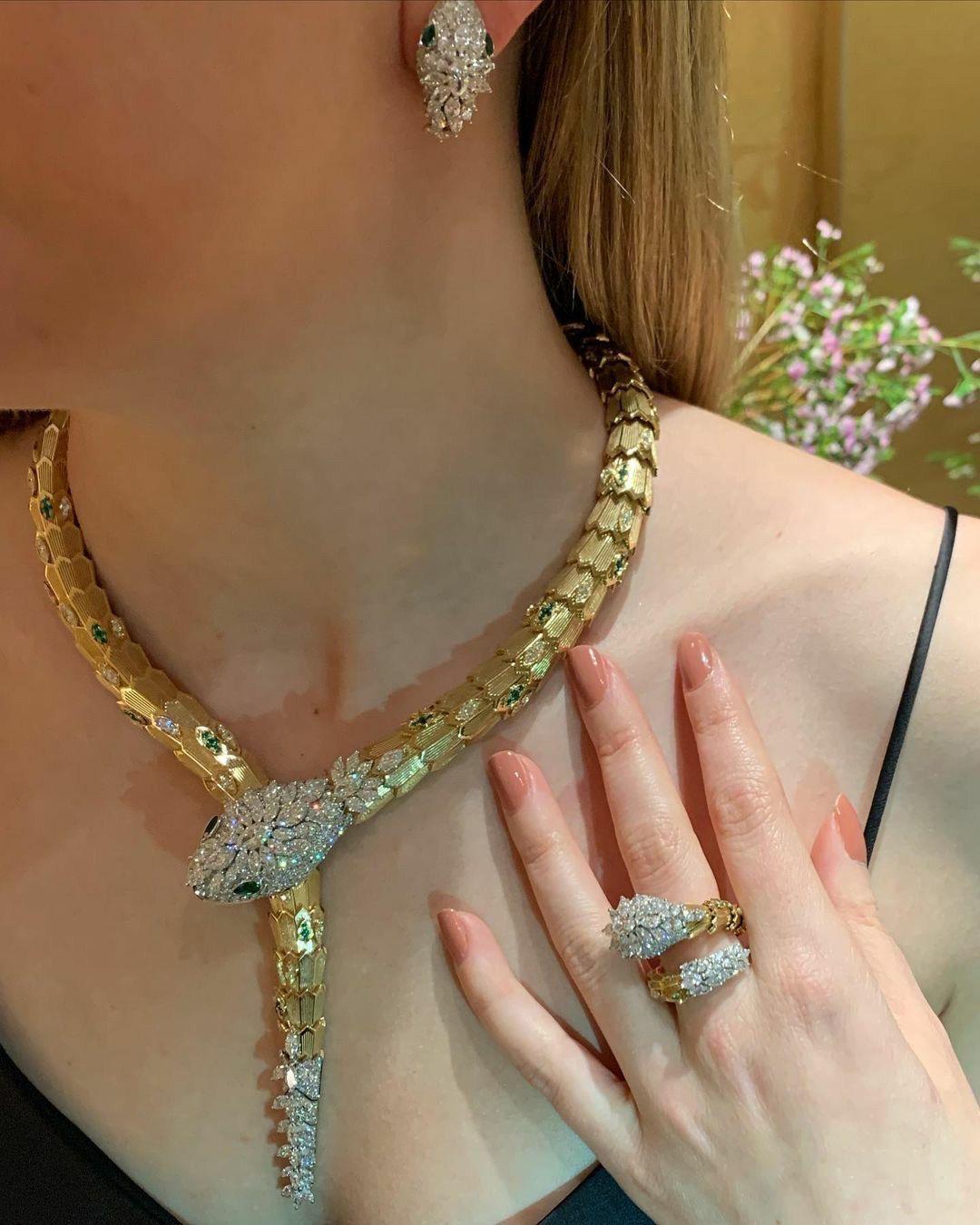 Verdantia Serpent Kolye (İthal Kutulu Model)