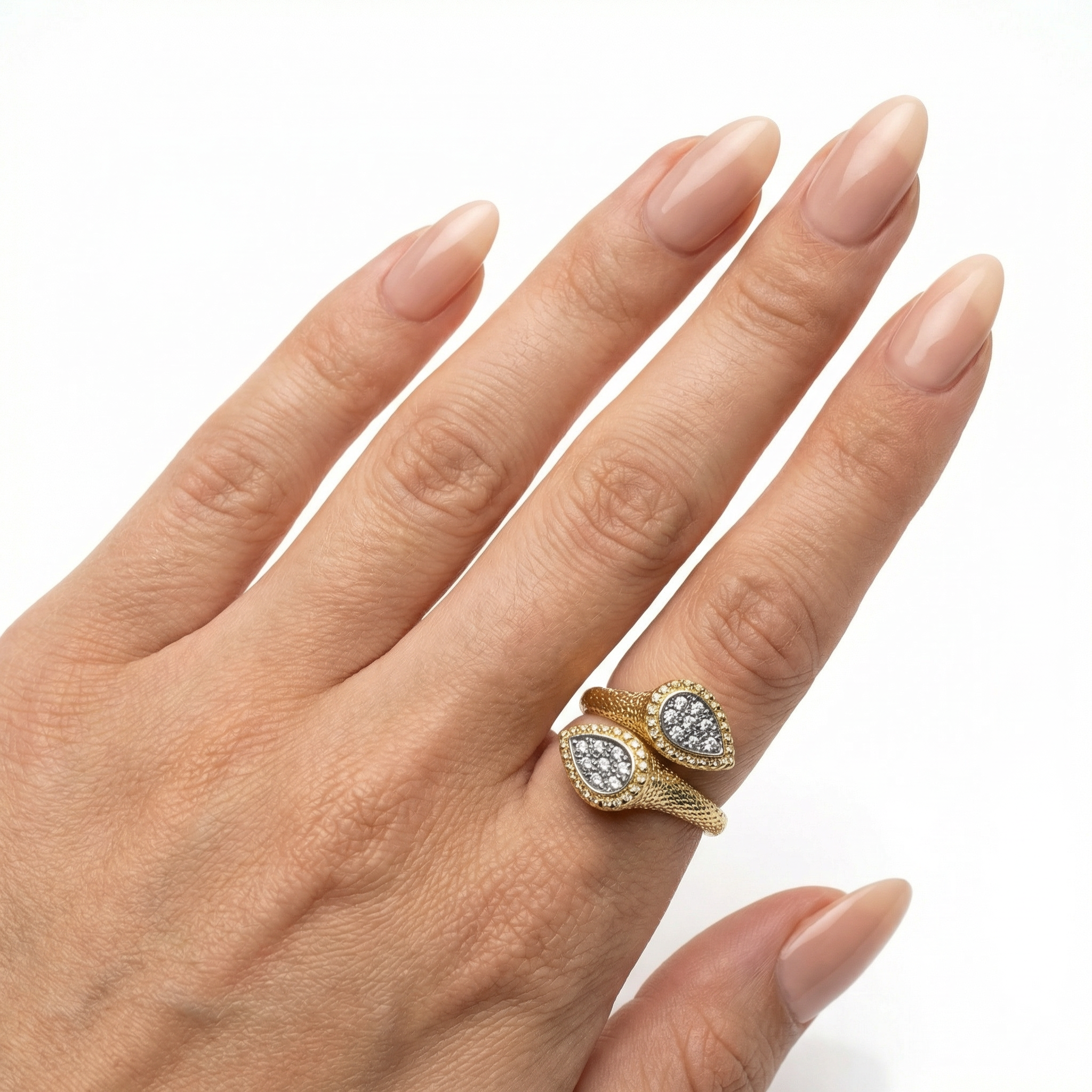 Radiant Dewdrop Yüzük