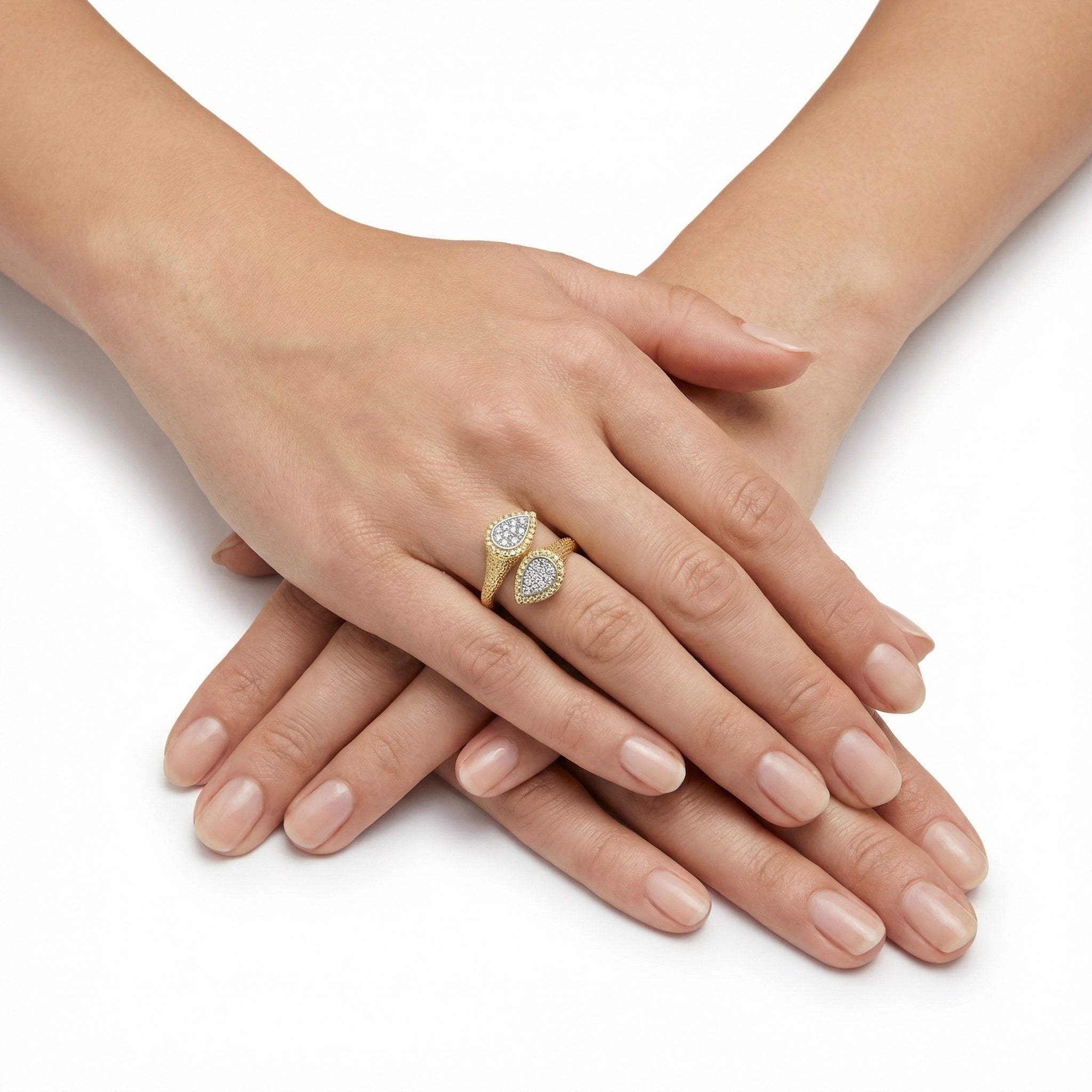 Radiant Dewdrop Yüzük