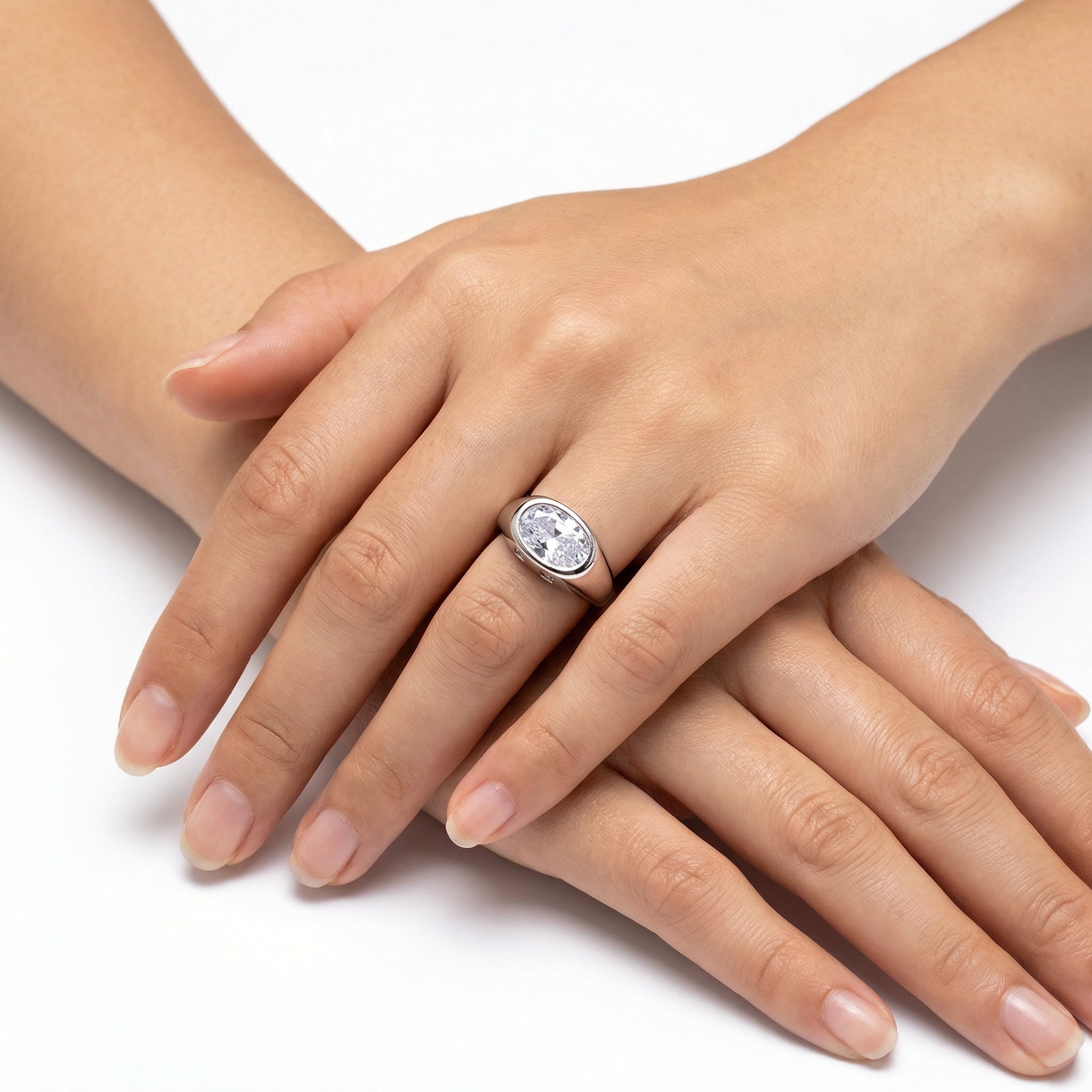 Mono Shield Ring