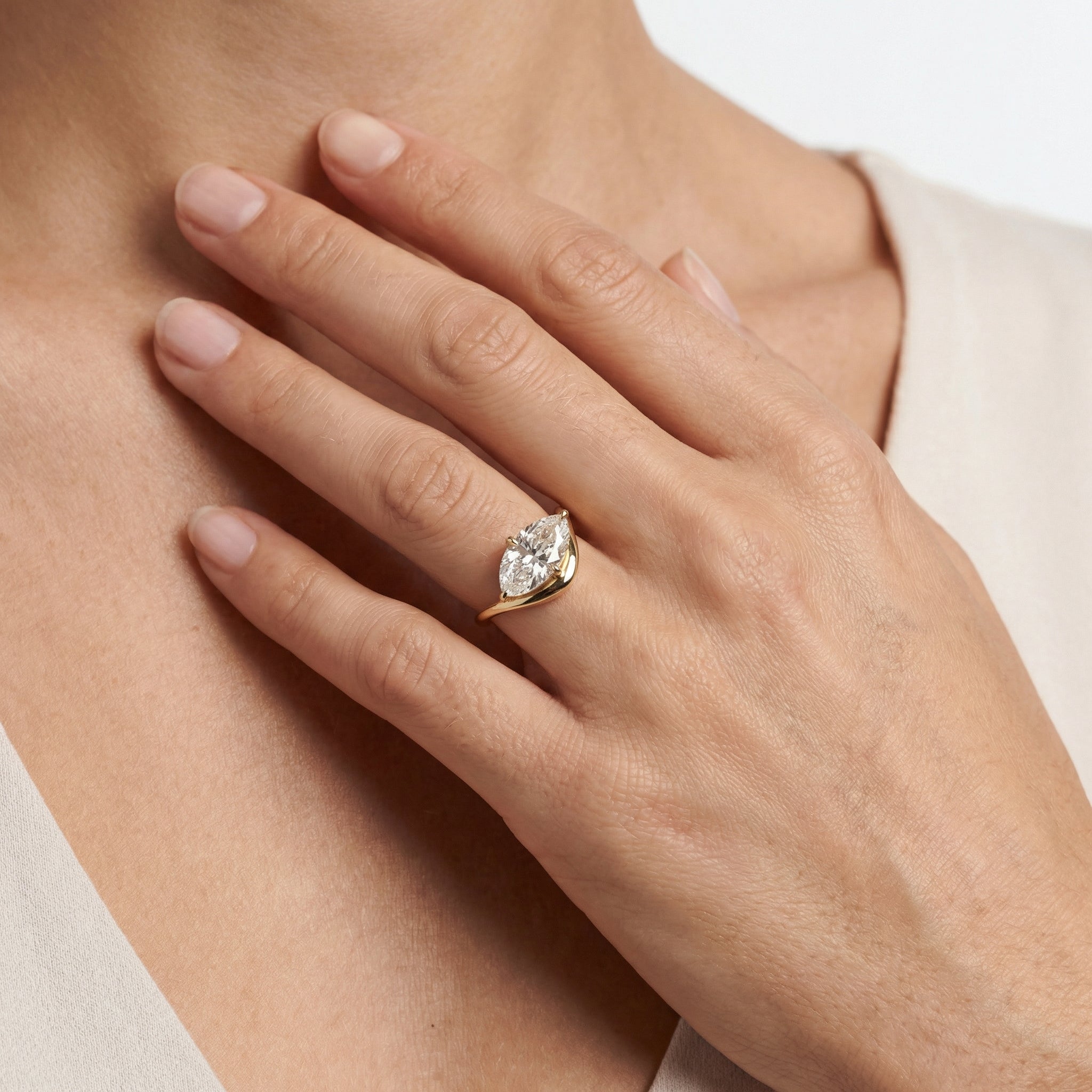 Navette Horizon Ring