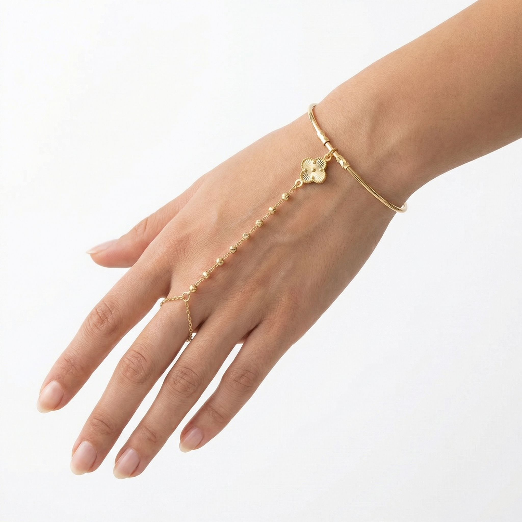 Clover Charm Shahmaran