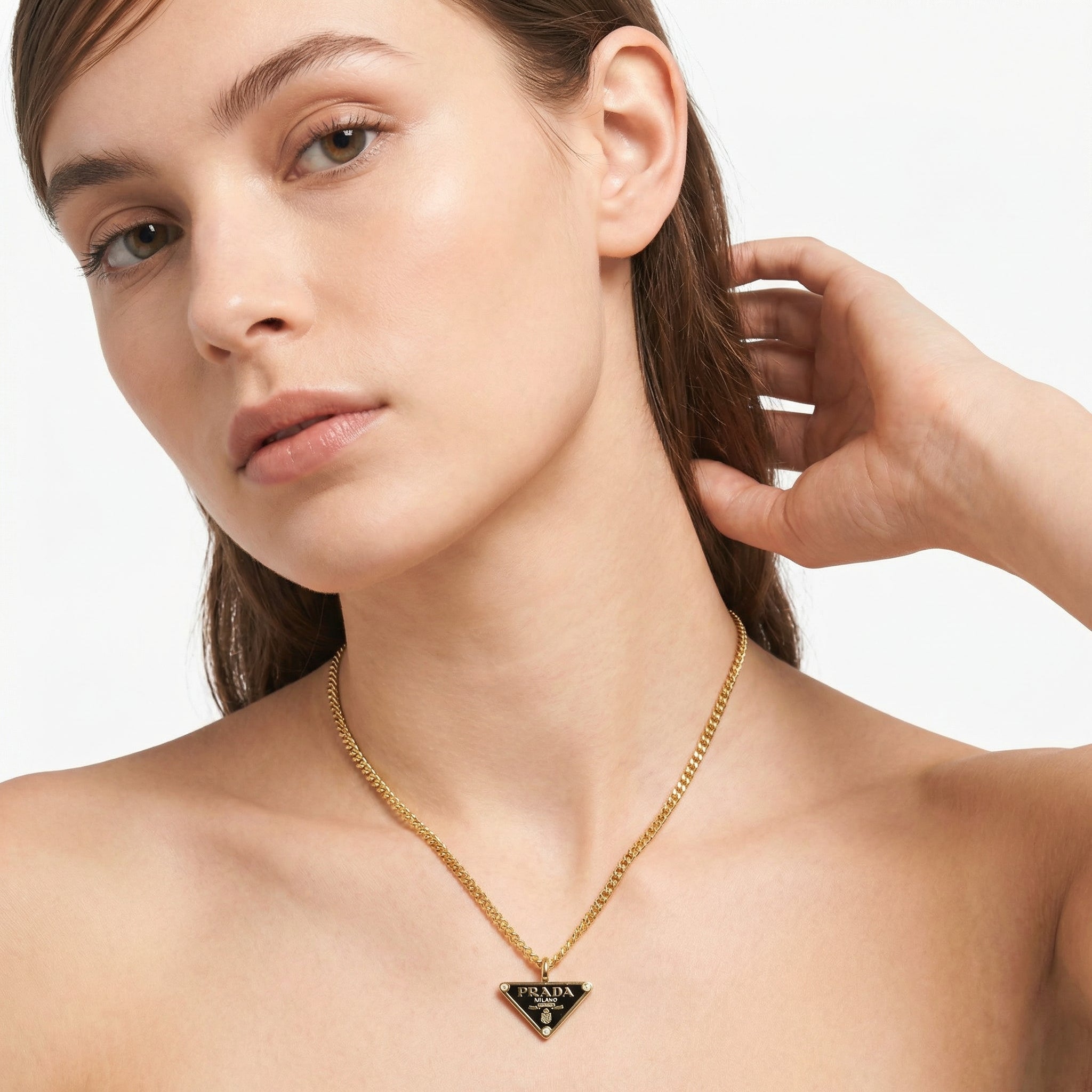 Modernist Shield Kolye (İthal Model)