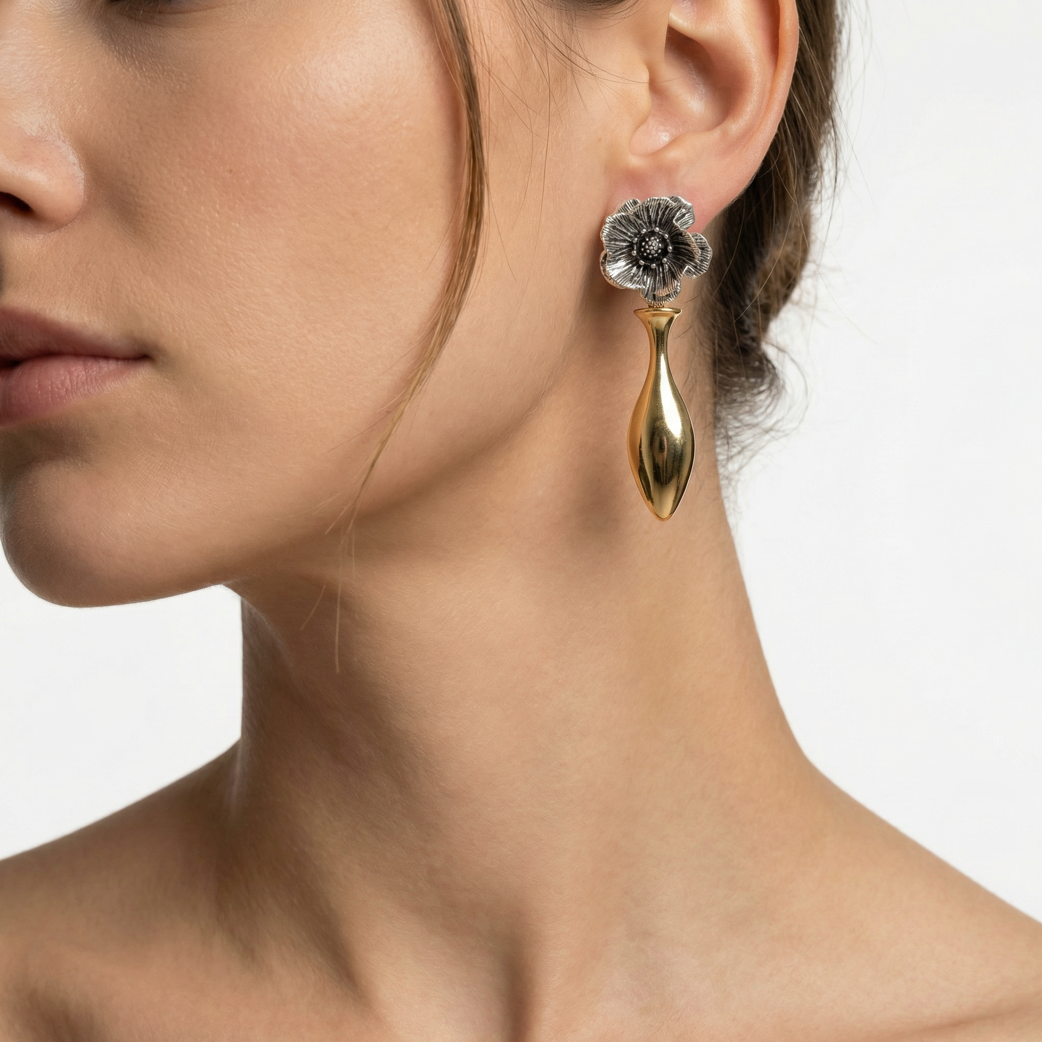 Petal & Gold Urn Küpe