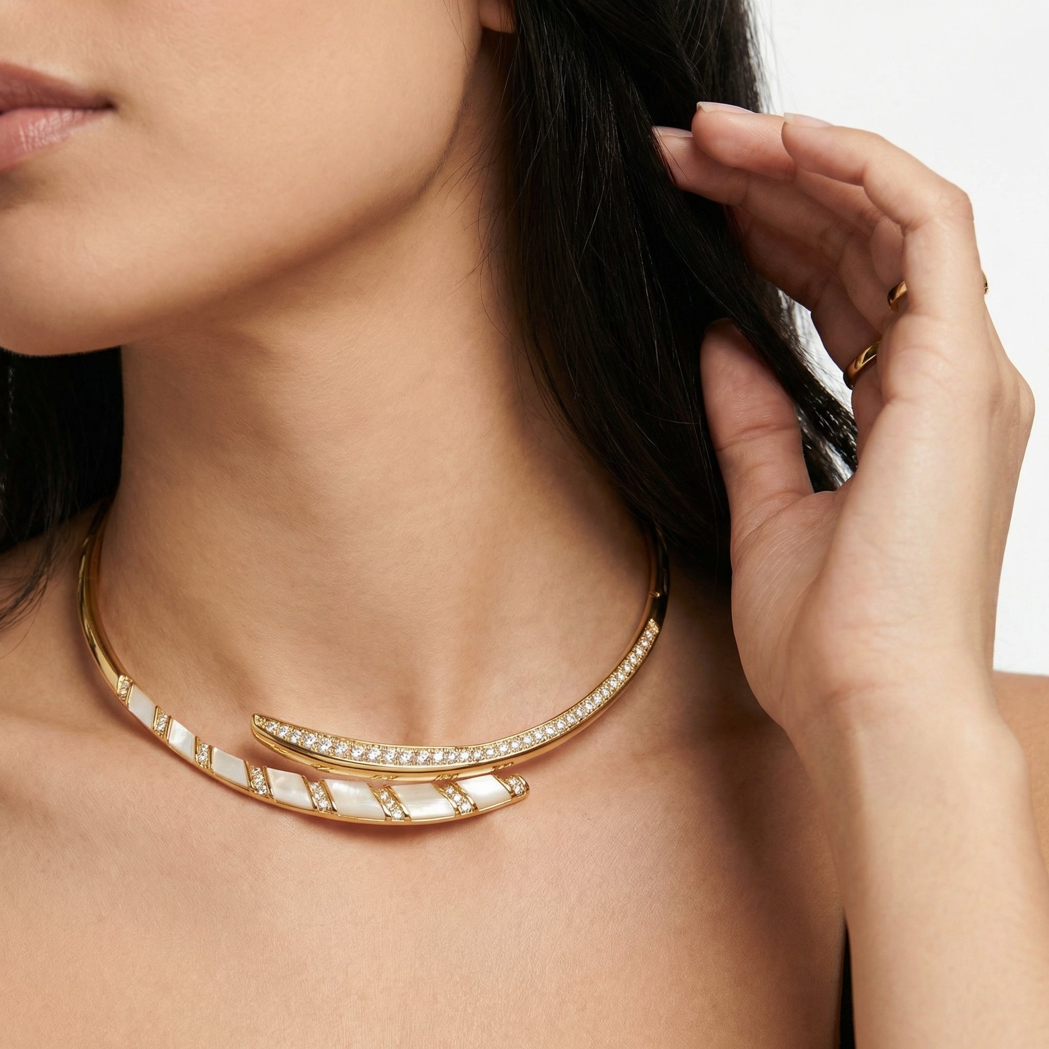 Opalescent Kolye (İthal Model)