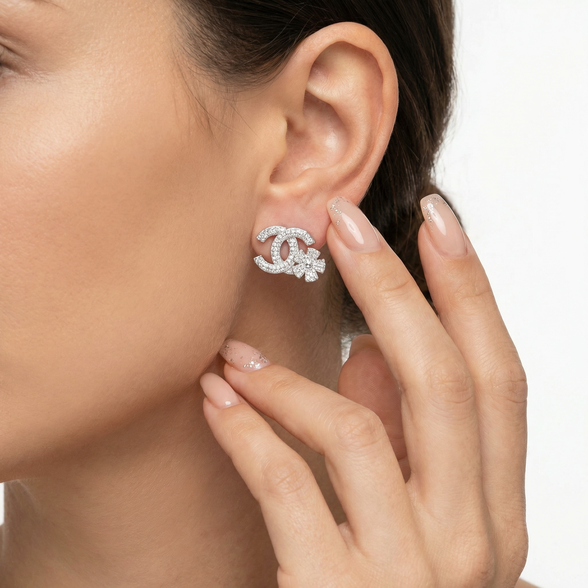 Radiant Flora-Pavé Küpe (İthal Model)