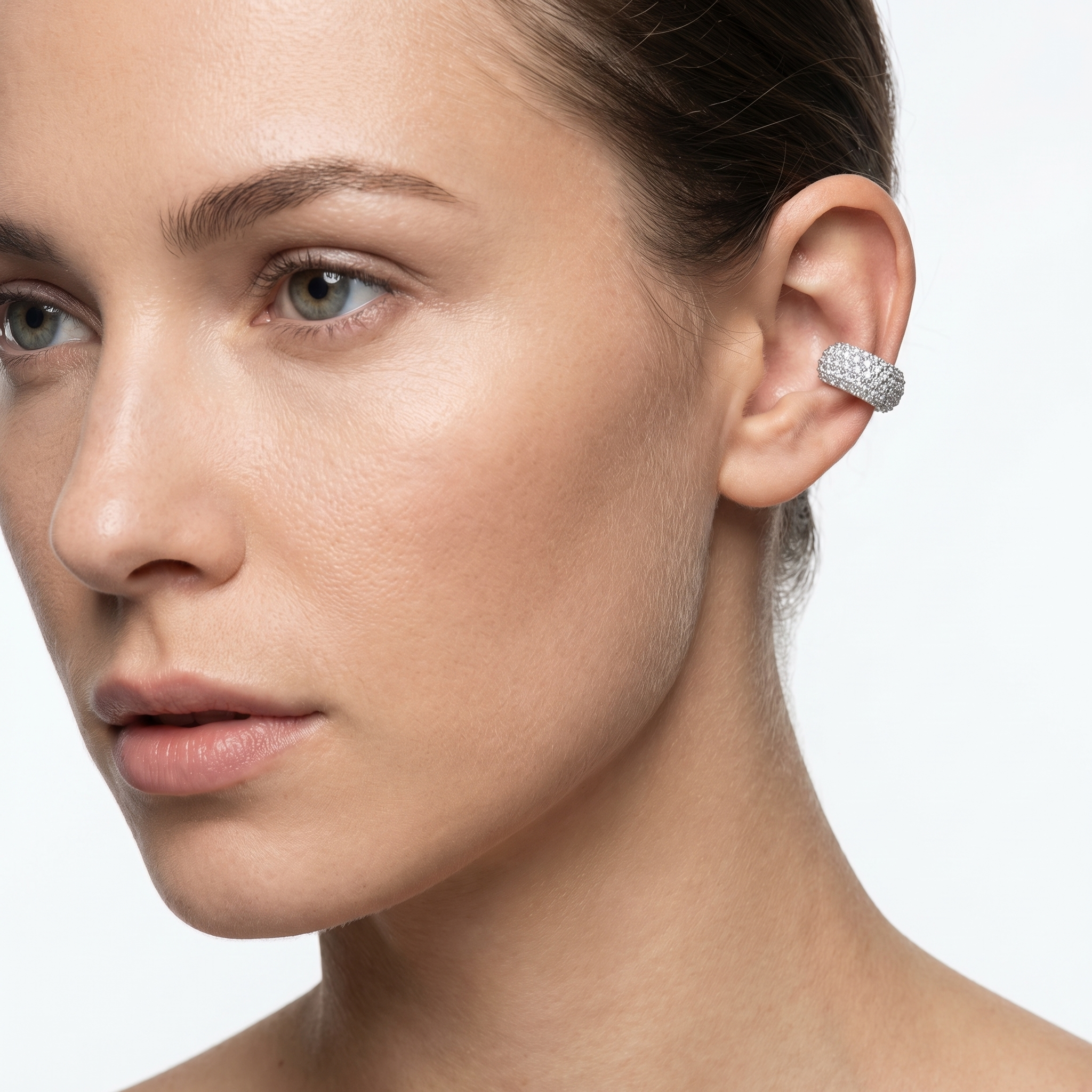 Brilliant Tier Earcuff