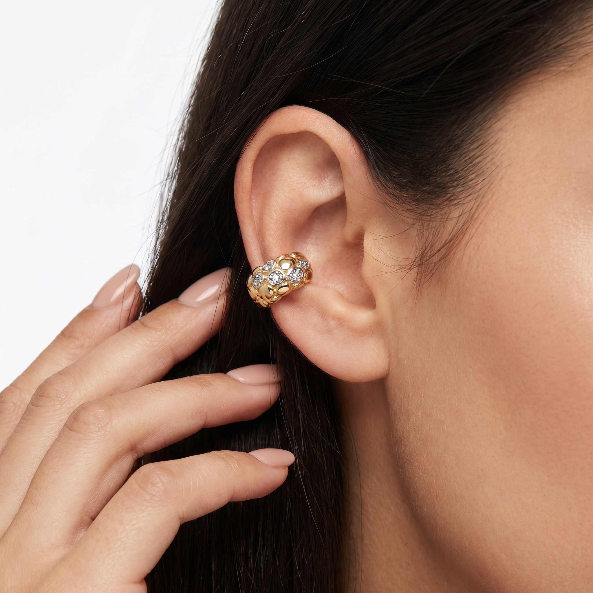 Nobility Earcuff
