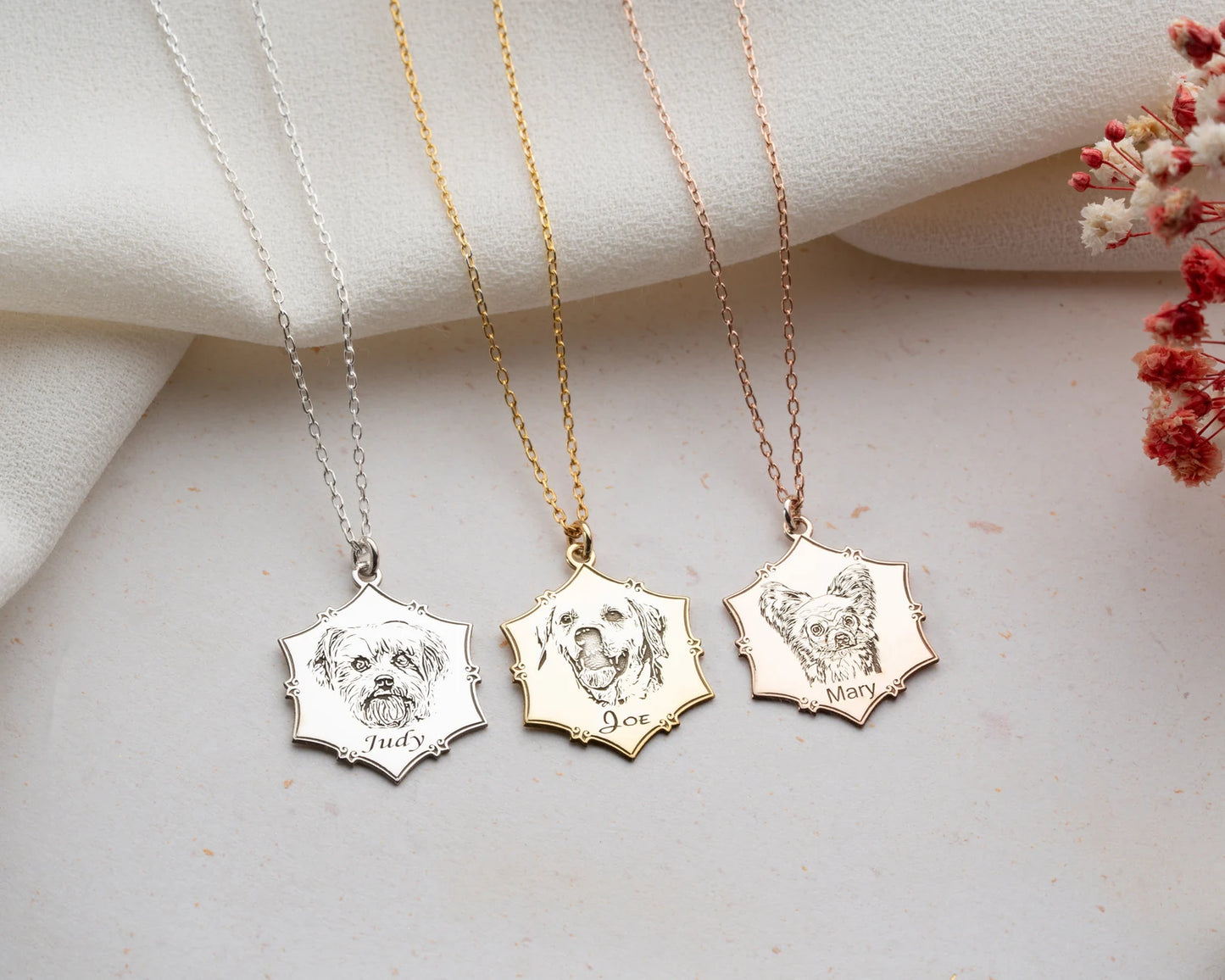 PetEcho Portrait Necklace