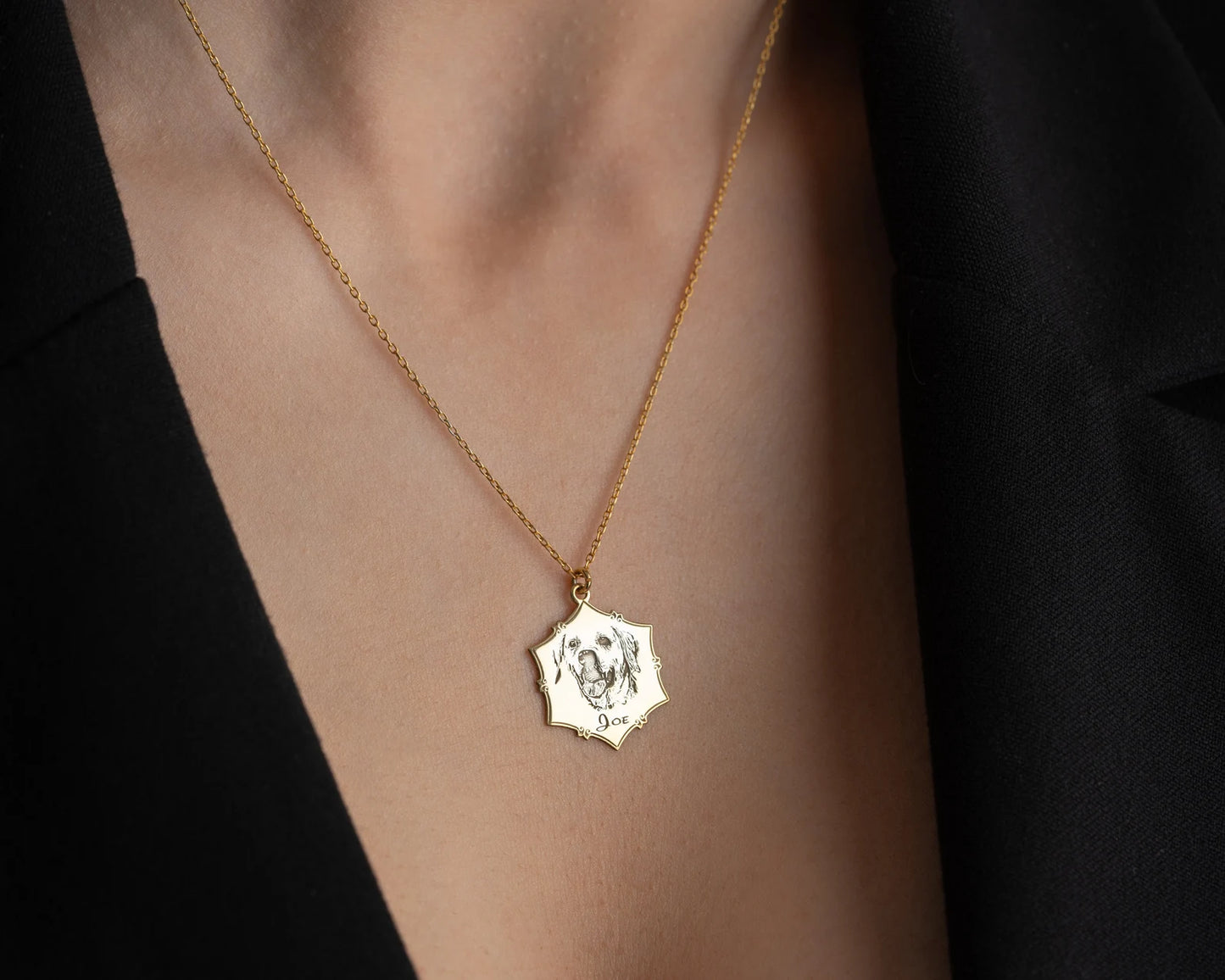 PetEcho Portrait Necklace