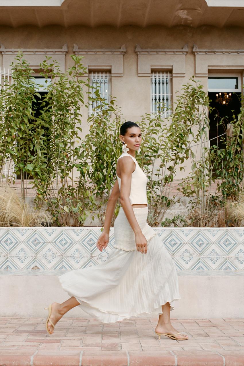 Ébène Fleur Earrings