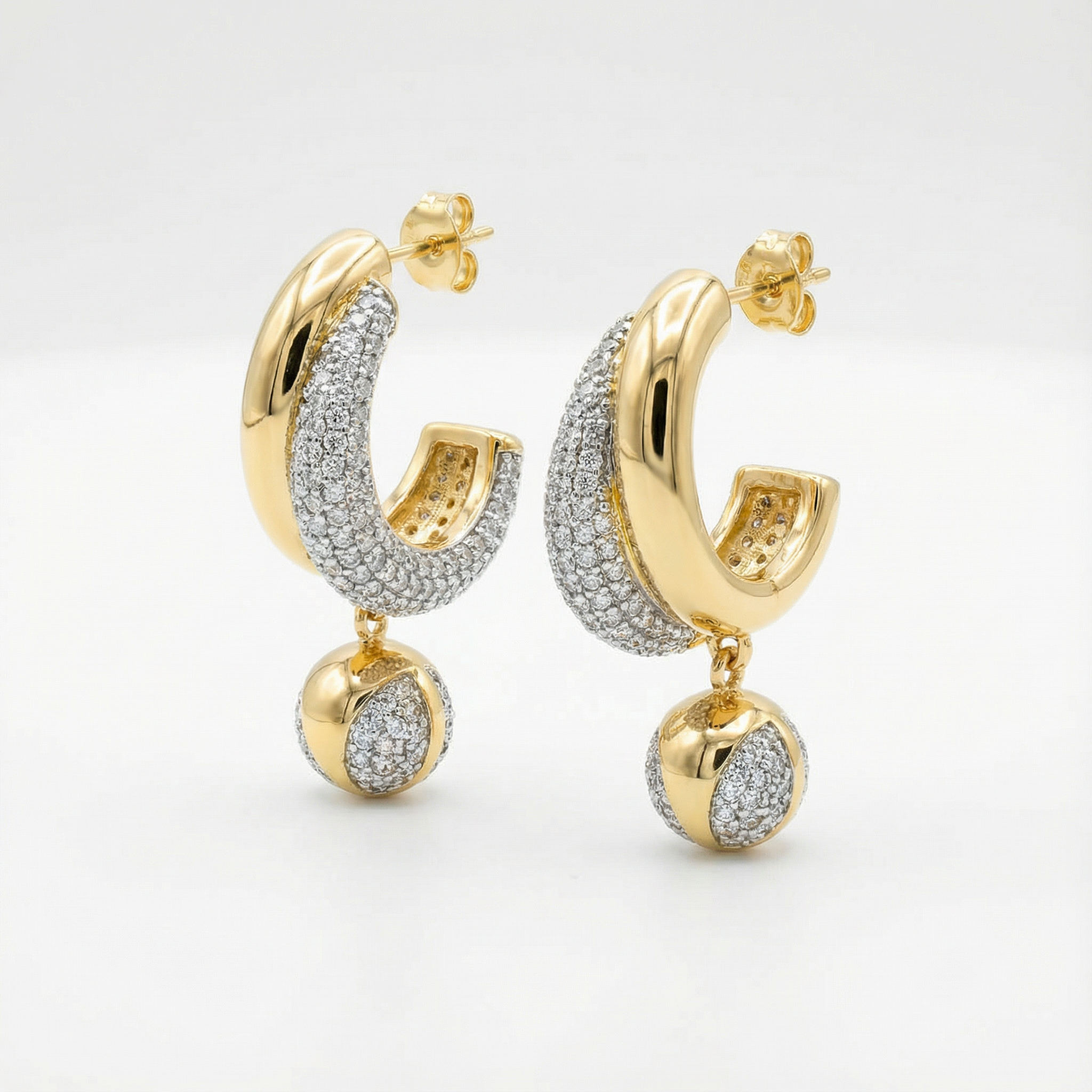 The Metropolitan Küpe