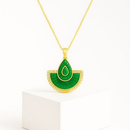 Green Arc Enchant Kolye