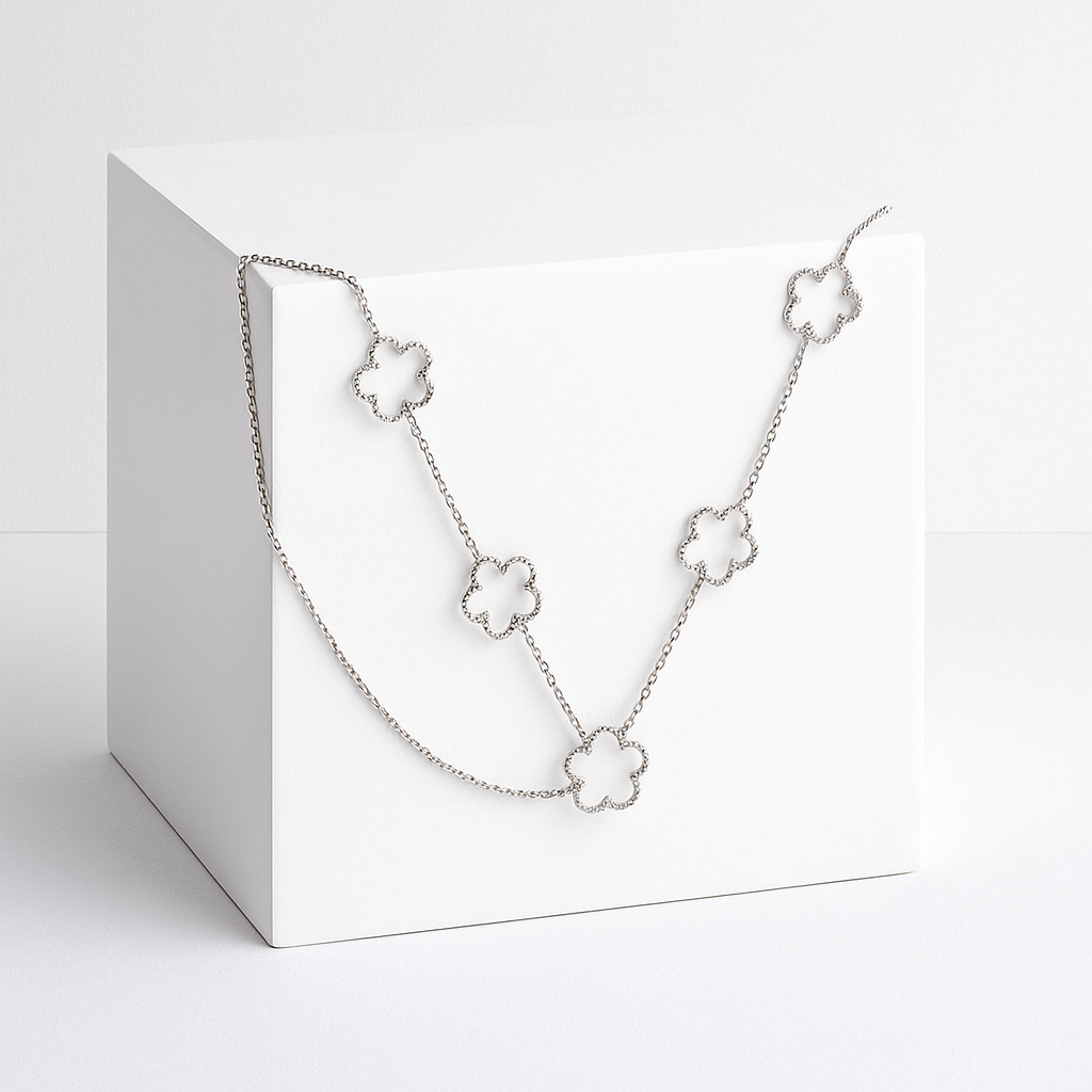 VCA Necklace Mother of Pearl