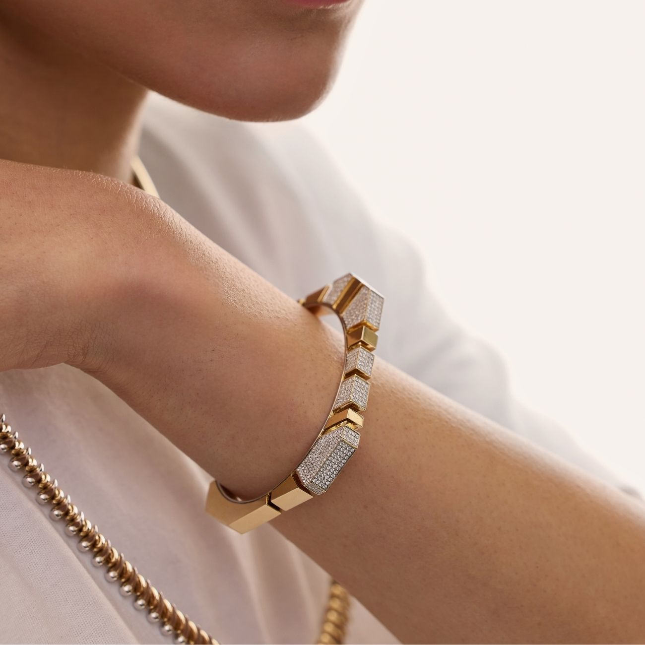 NovaFlux Pavé Kelepçe - MuffGem