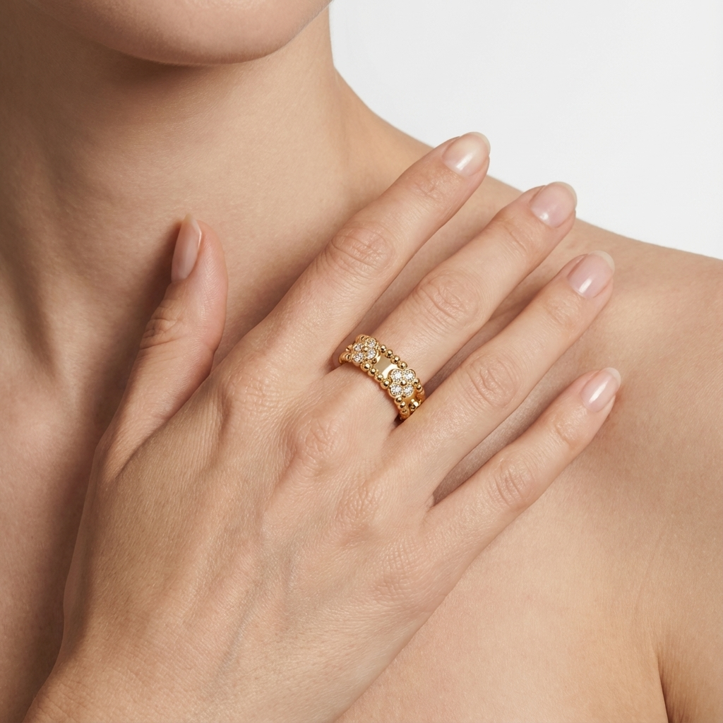 VCA Clover Dot Yüzük (İthal Kutulu Model)