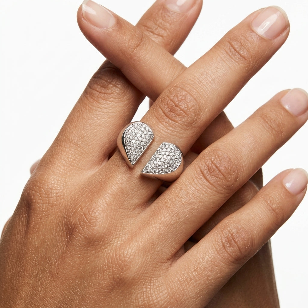 Split-Heart Pavé Yüzük