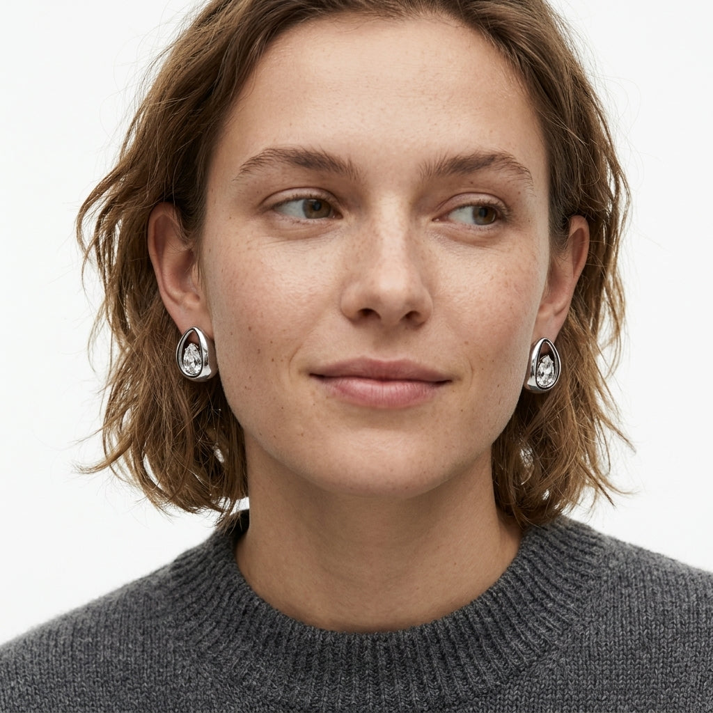 Floating Pear-Cut Küpe