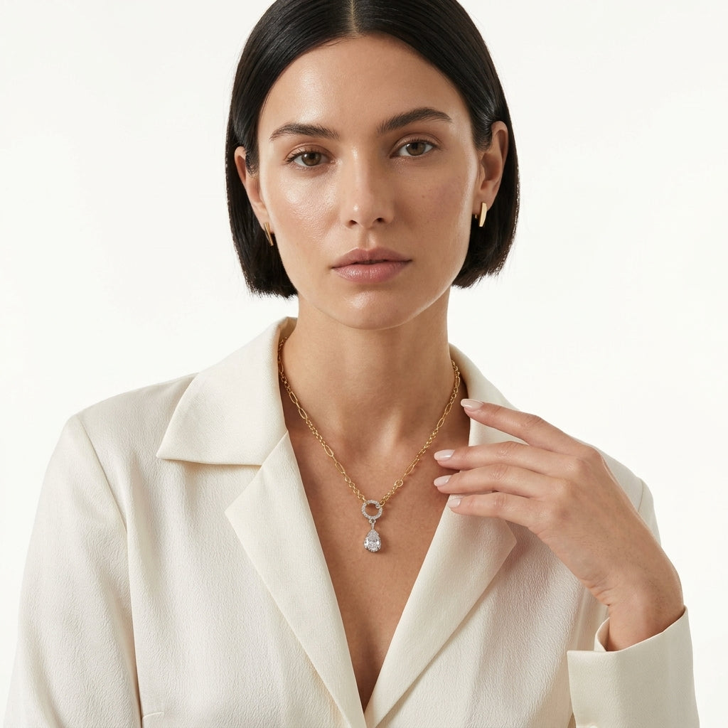 Vespera Pear Kolye