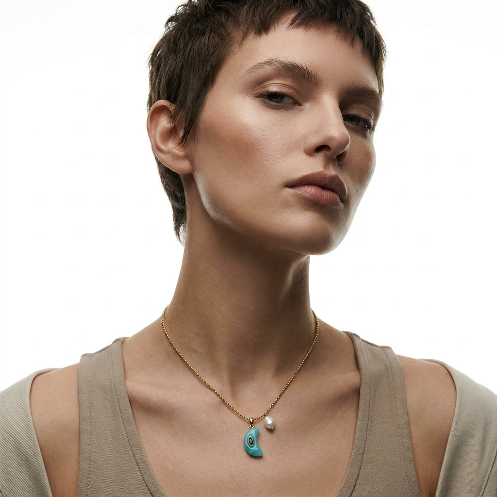 Turquoise Crescent Kolye