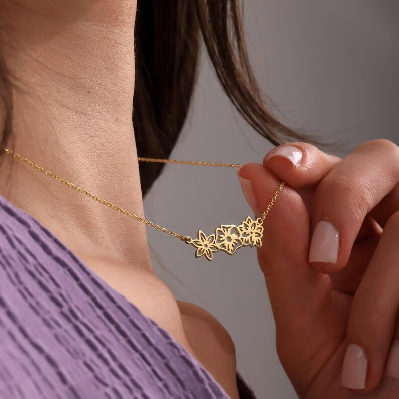 PetalAura Birth Flower Necklace