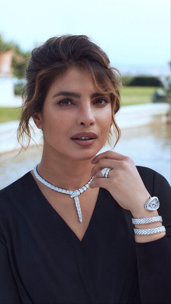 Fangélie Kolye (İthal Kutulu Model)