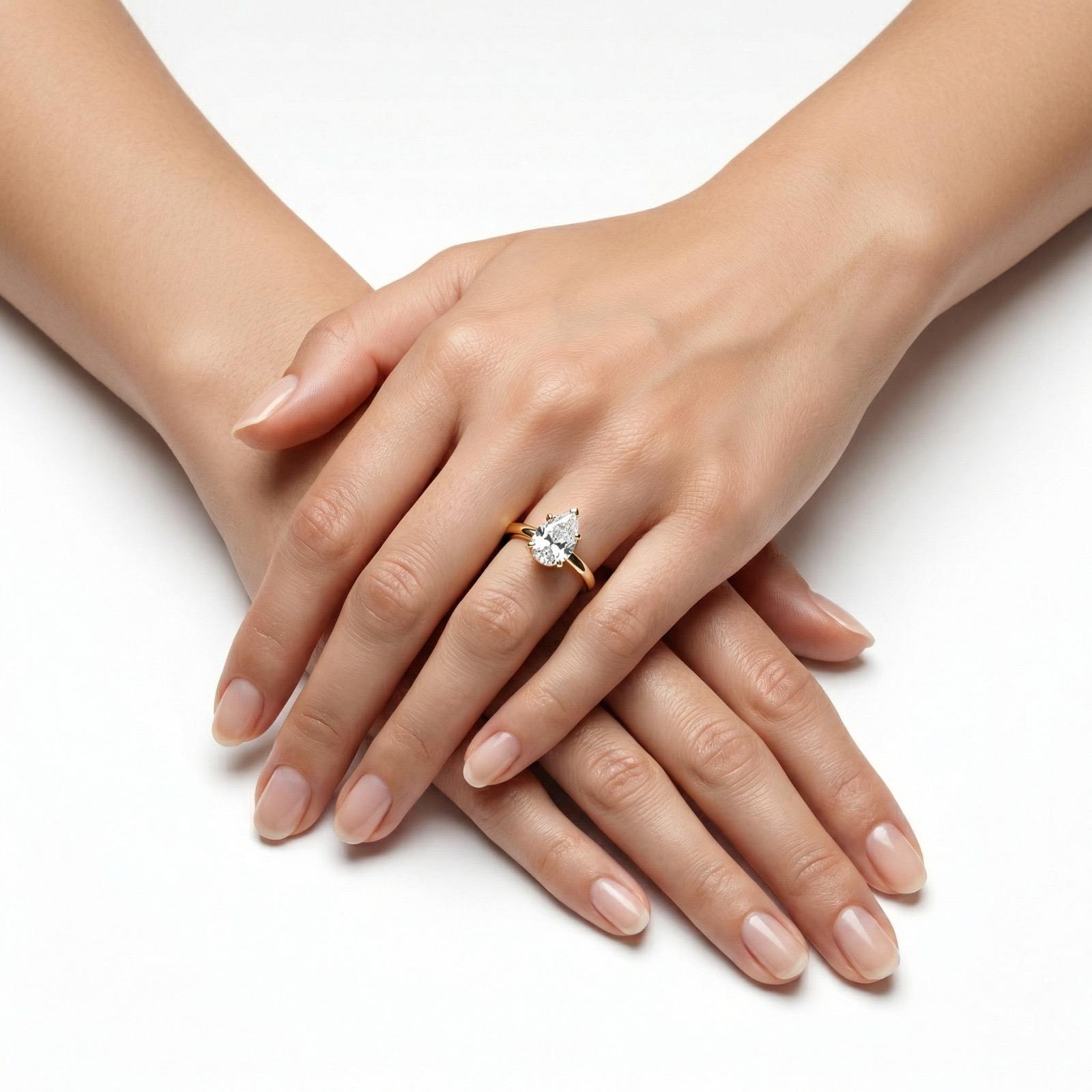 Lumina Tear Solitaire Yüzük