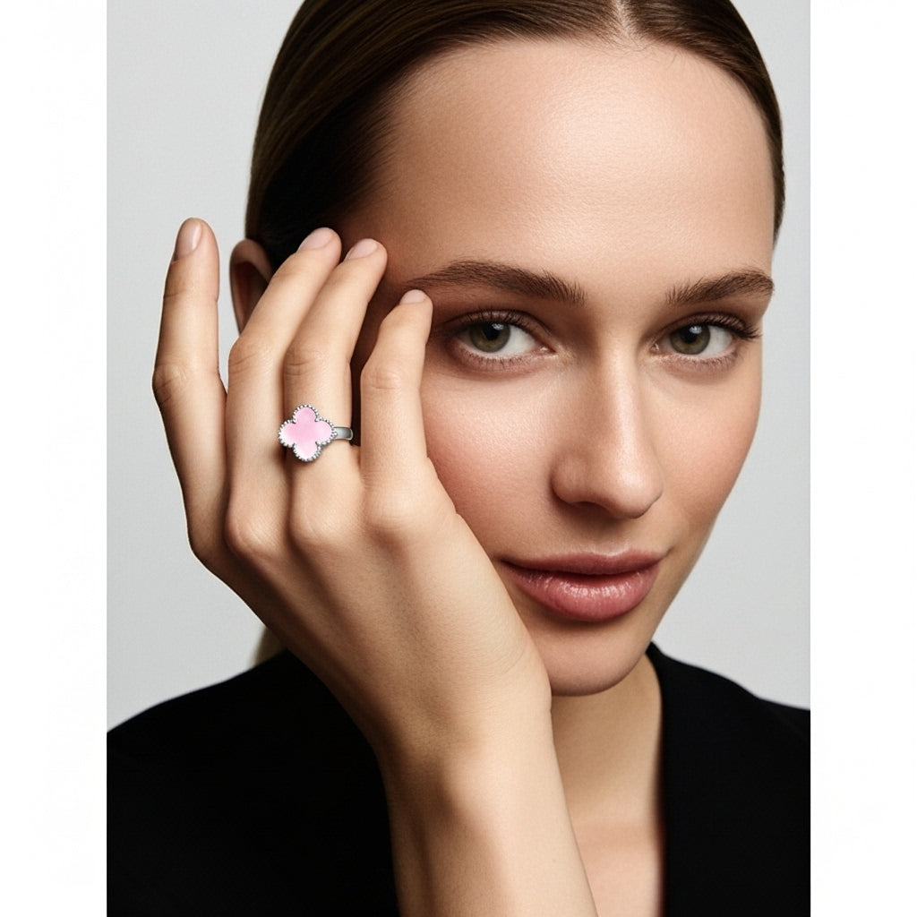 VCA Radiant Clover Yüzük (İthal Kutulu Model)