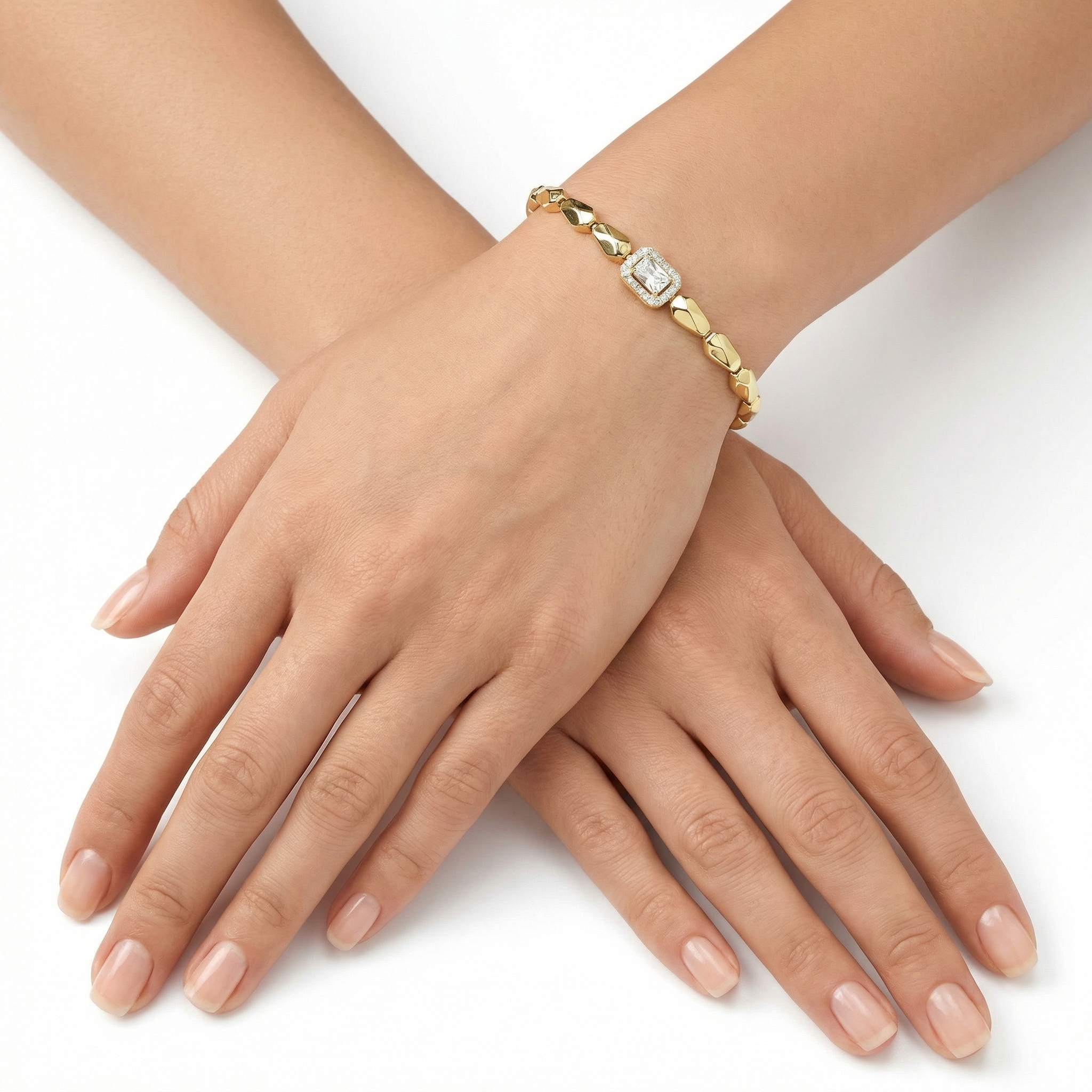 Facet Centerpiece Bileklik