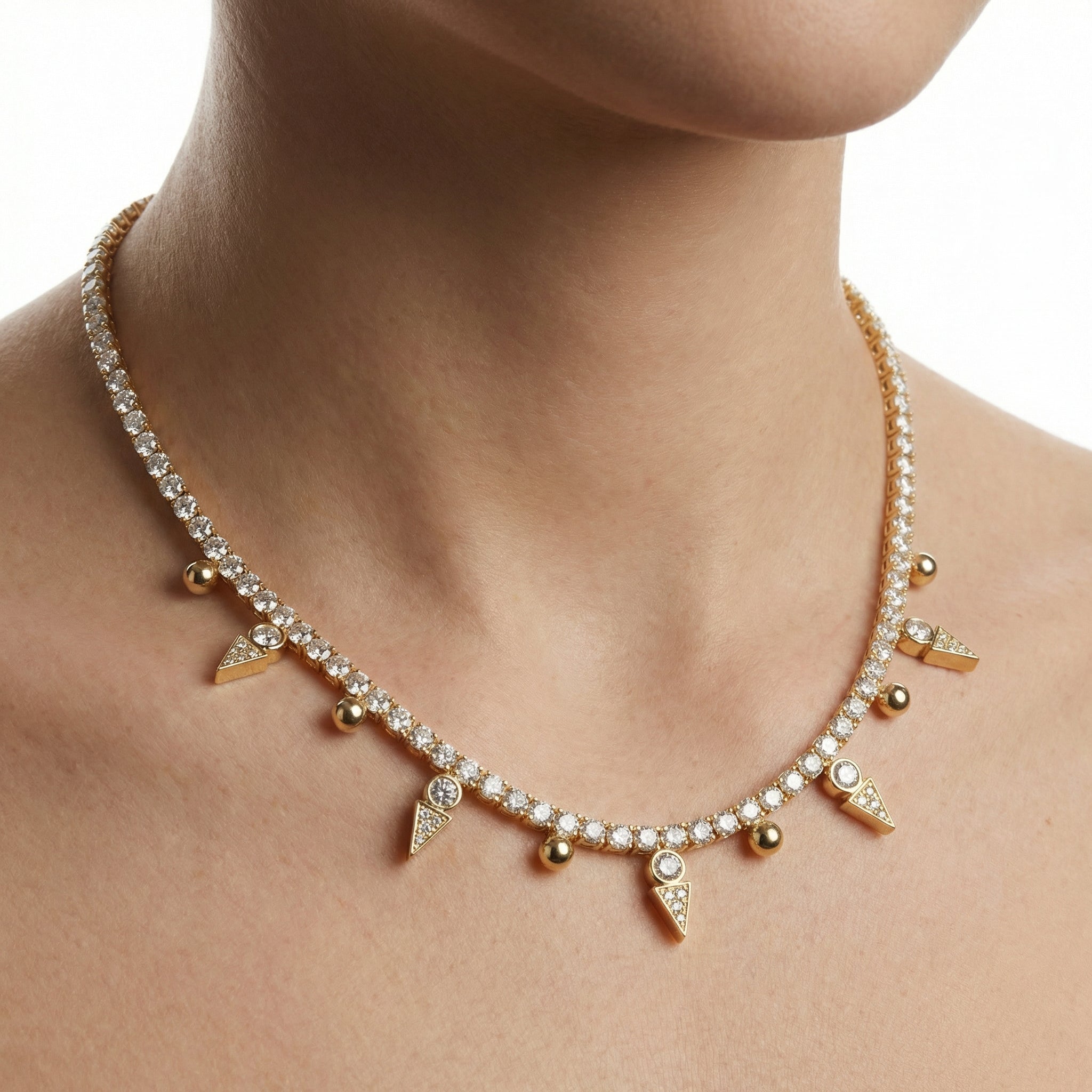 Geometric Point Kolye