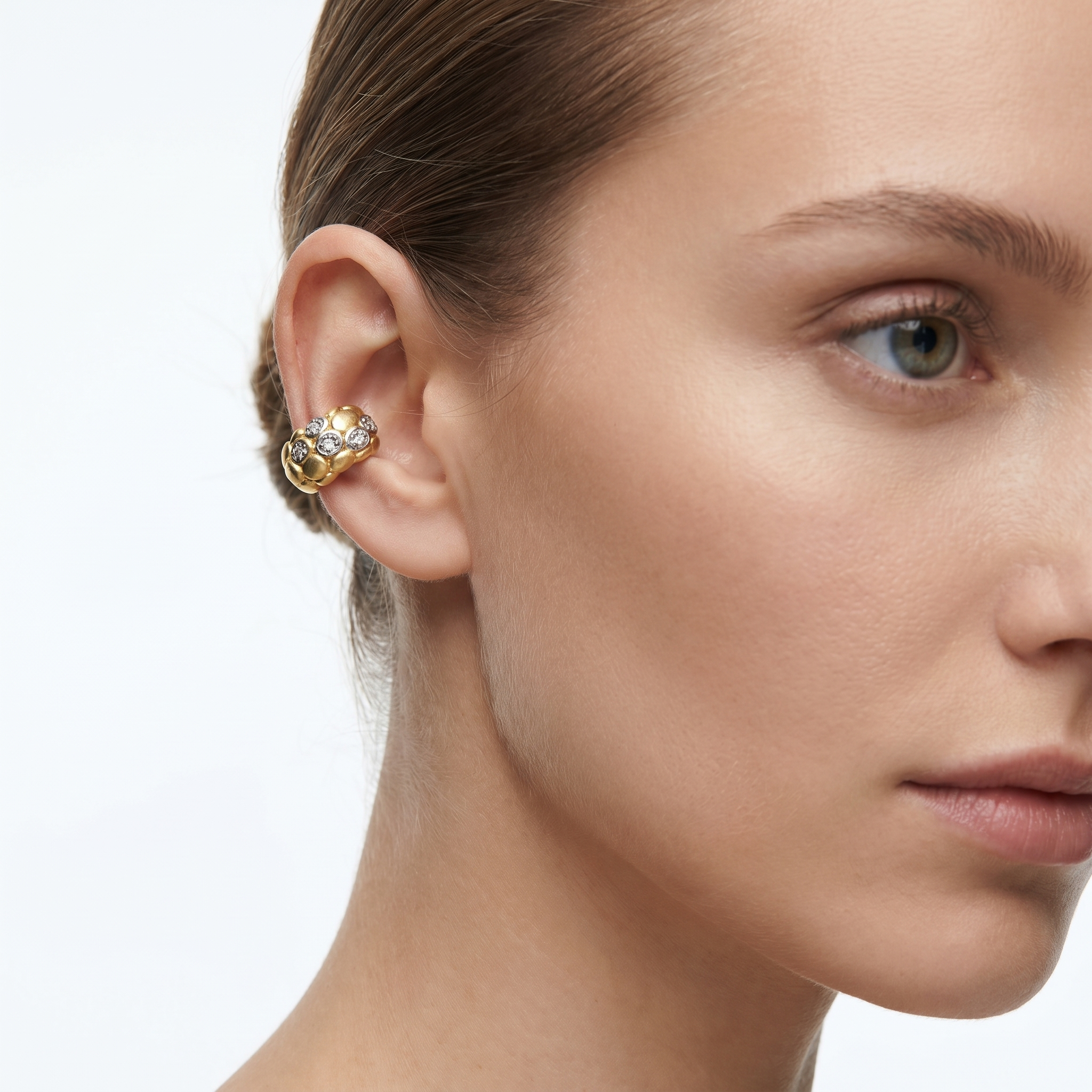 Nobility Earcuff