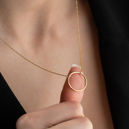 Lunara Circle Necklace
