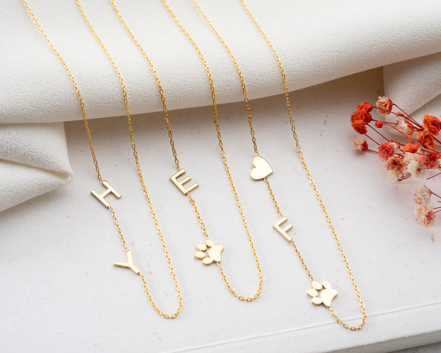 Pawitial Sparkle Necklace