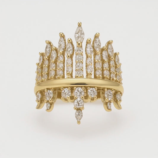 Crest Tiara Yüzük