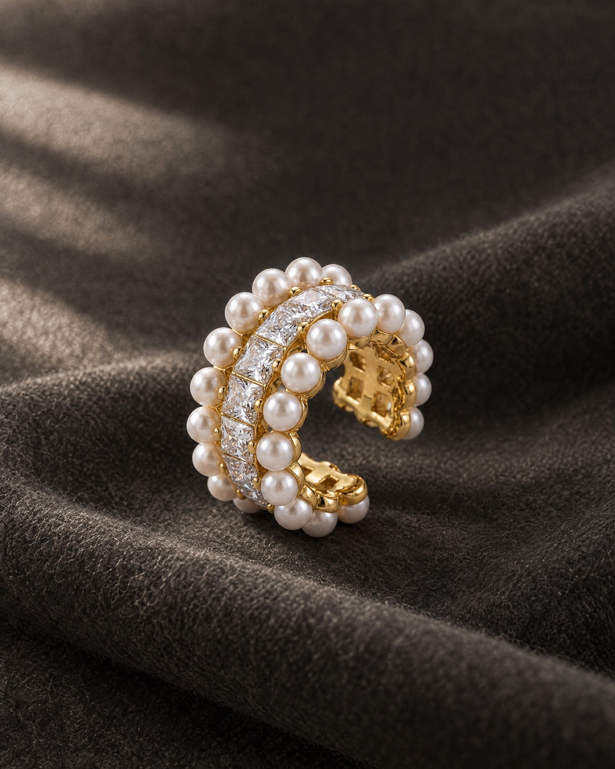 MUFFGEM Princess Cut EarCuff